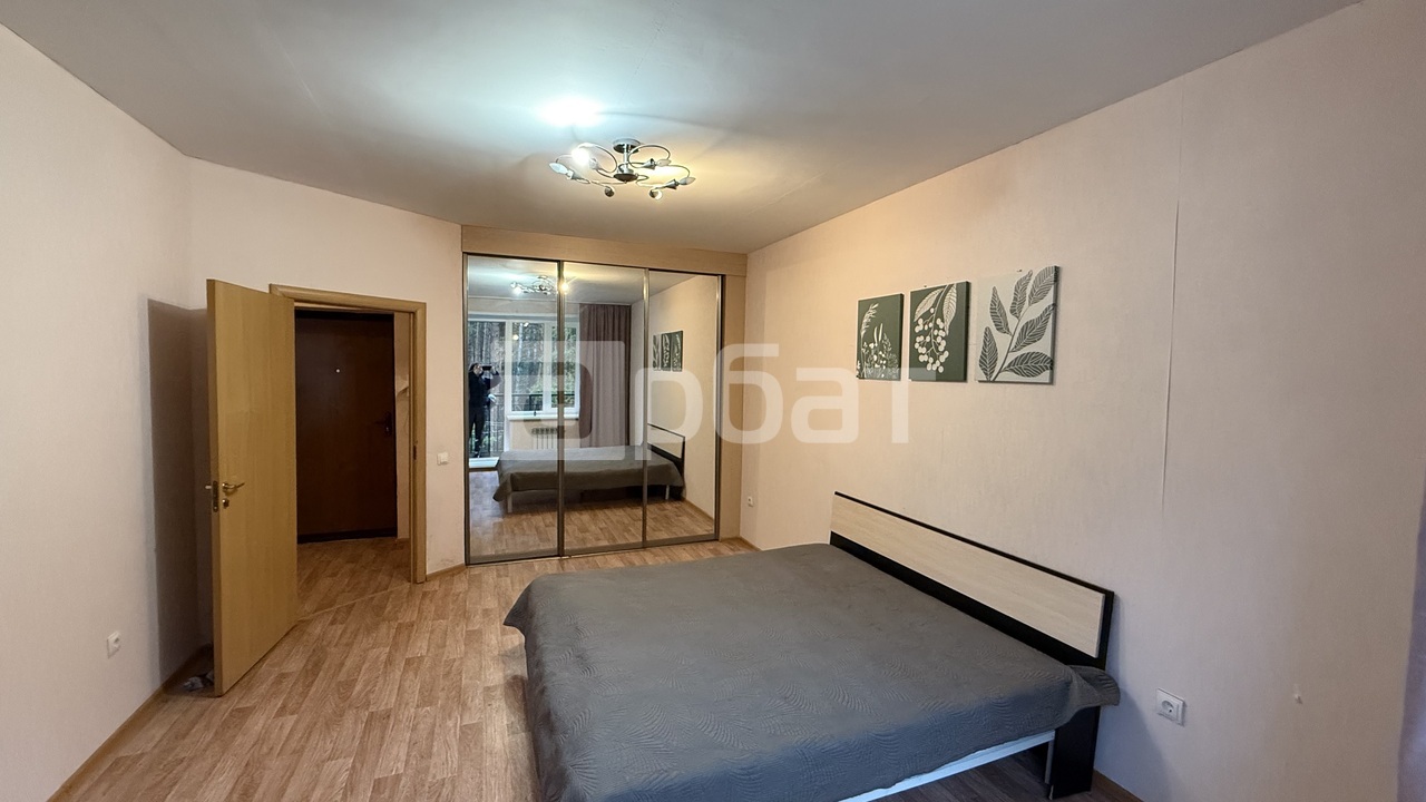 1 комн кВ, 3/6 эт ,37,4