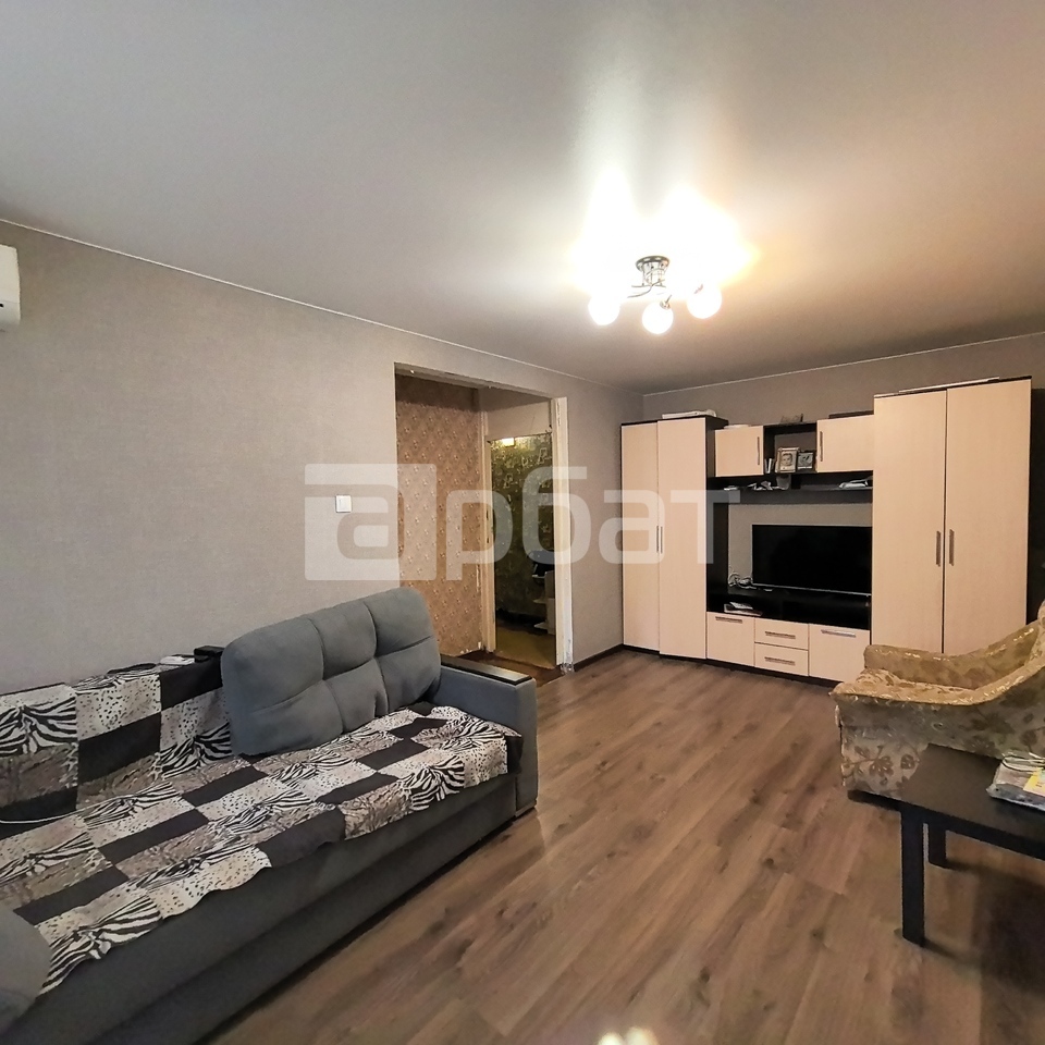 2-к. квартира, 43 м², 2/5 эт. 2-к