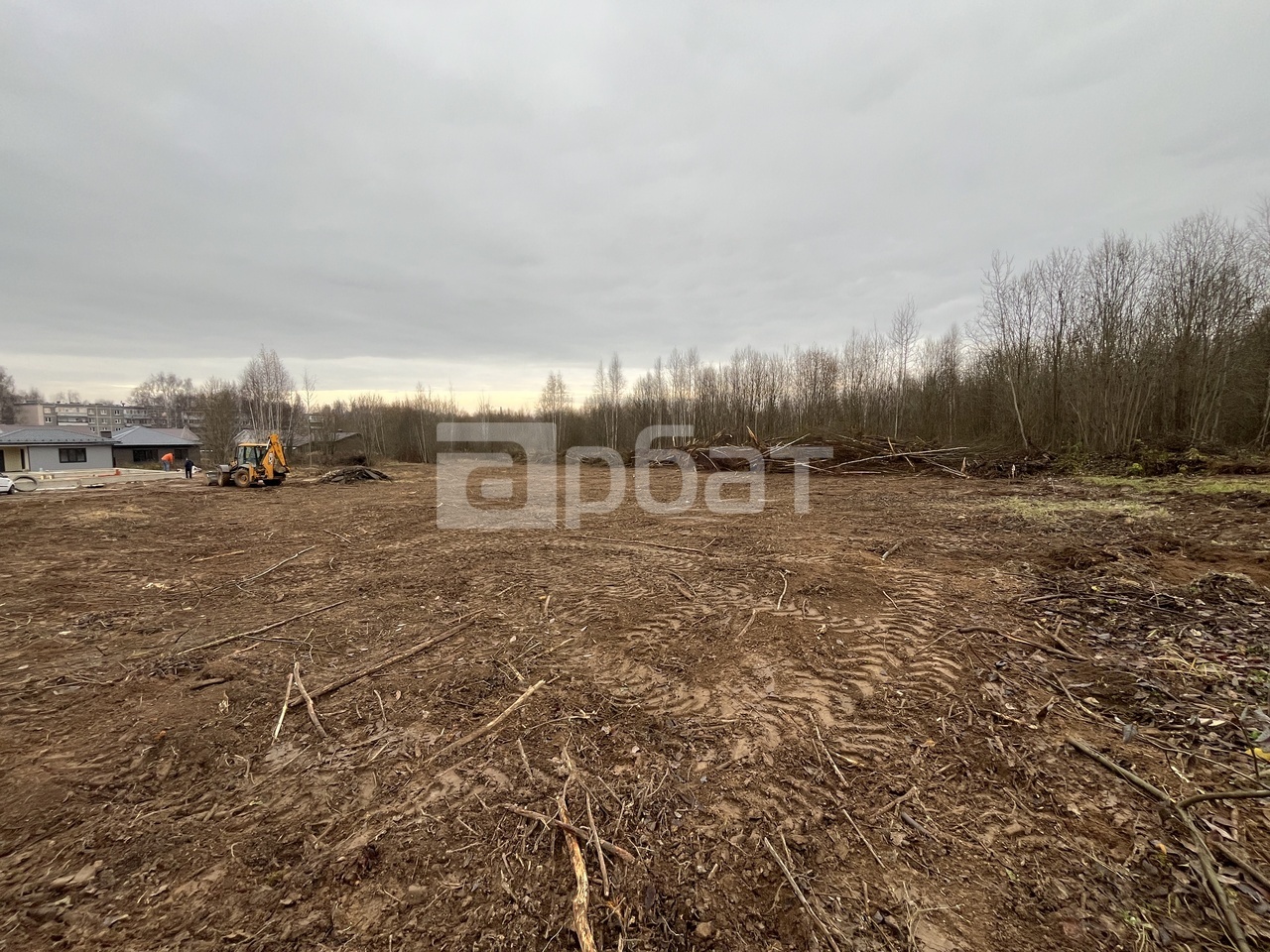 Земельный участок