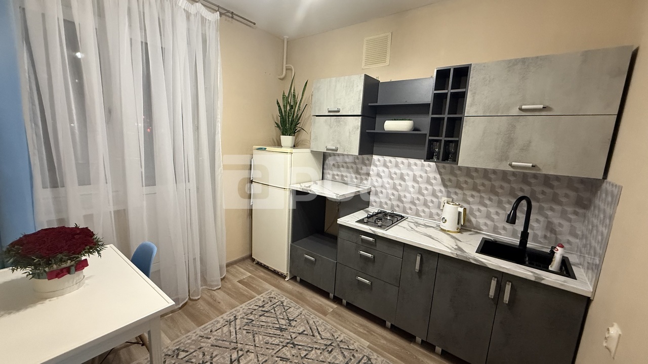 1-к. квартира, 30 м², 1/9 эт.