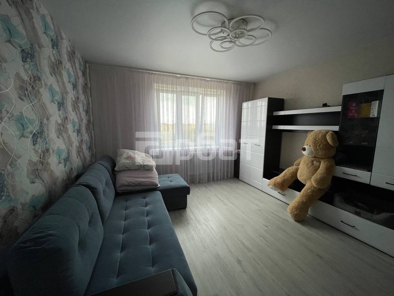 1-к. квартира, 40 м², 9/9 эт.