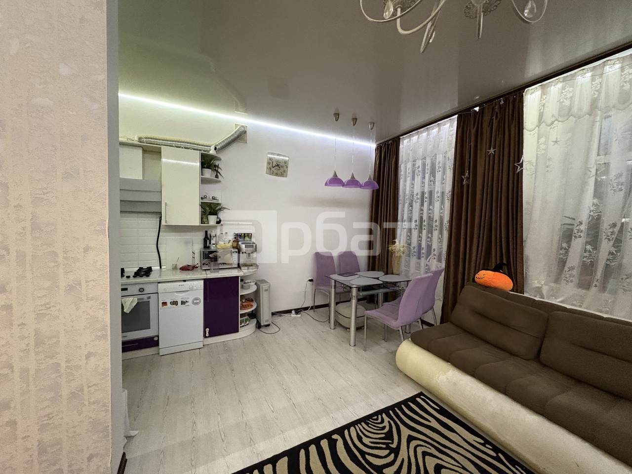 2-к. квартира, 51,8 м², 1/2 эт.  