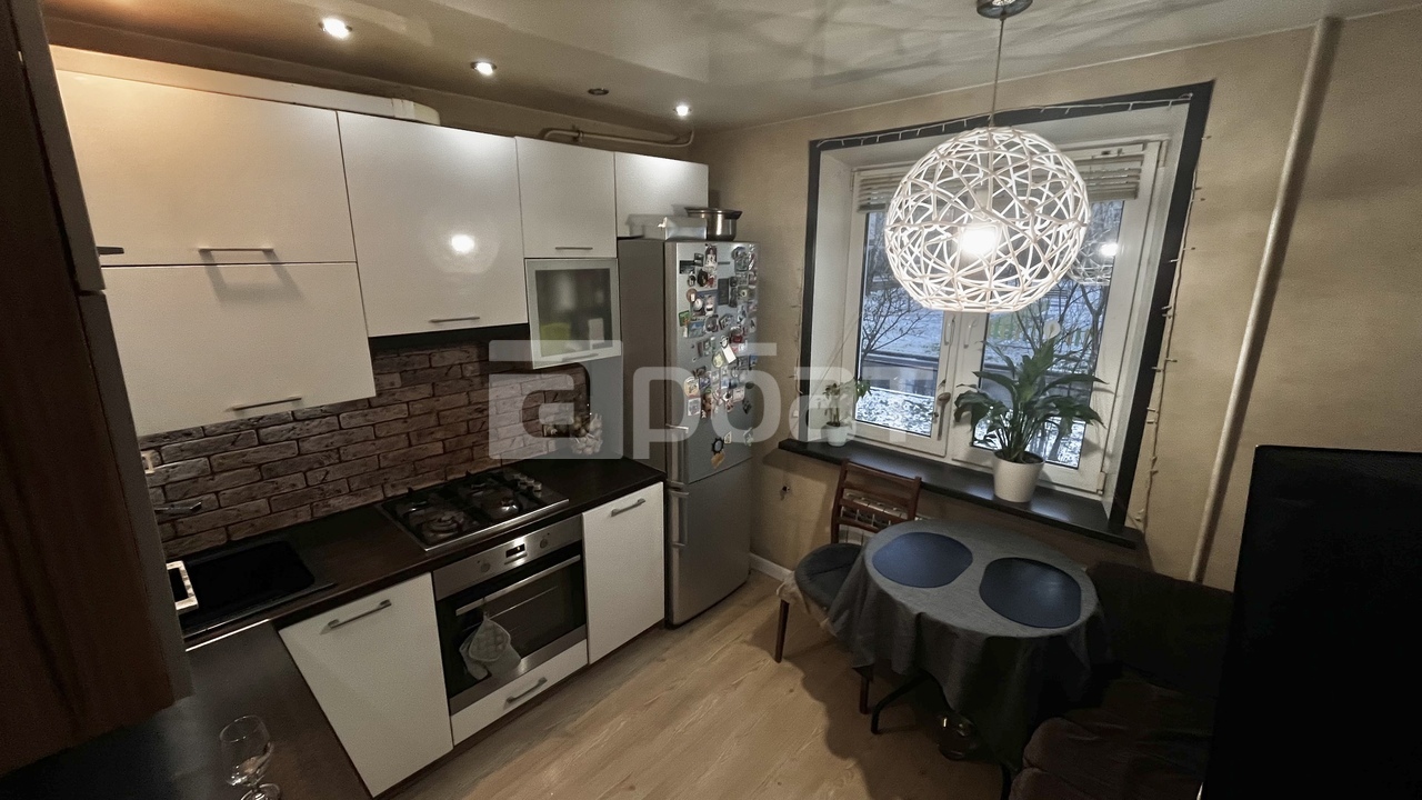 1-к. квартира, 34 м², 1/10 эт.