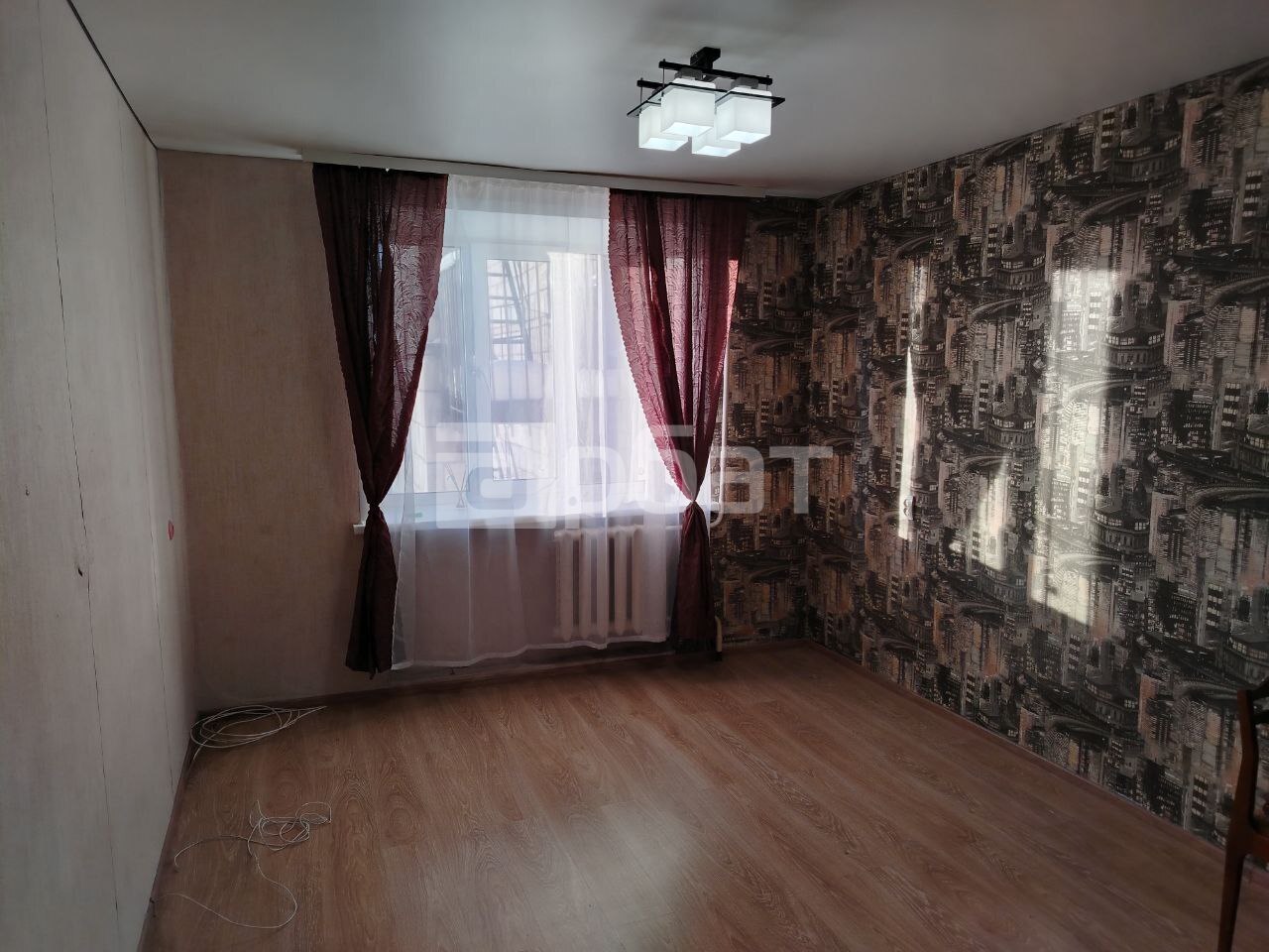 Комната 18 м² в 8-к., 4/9 эт.