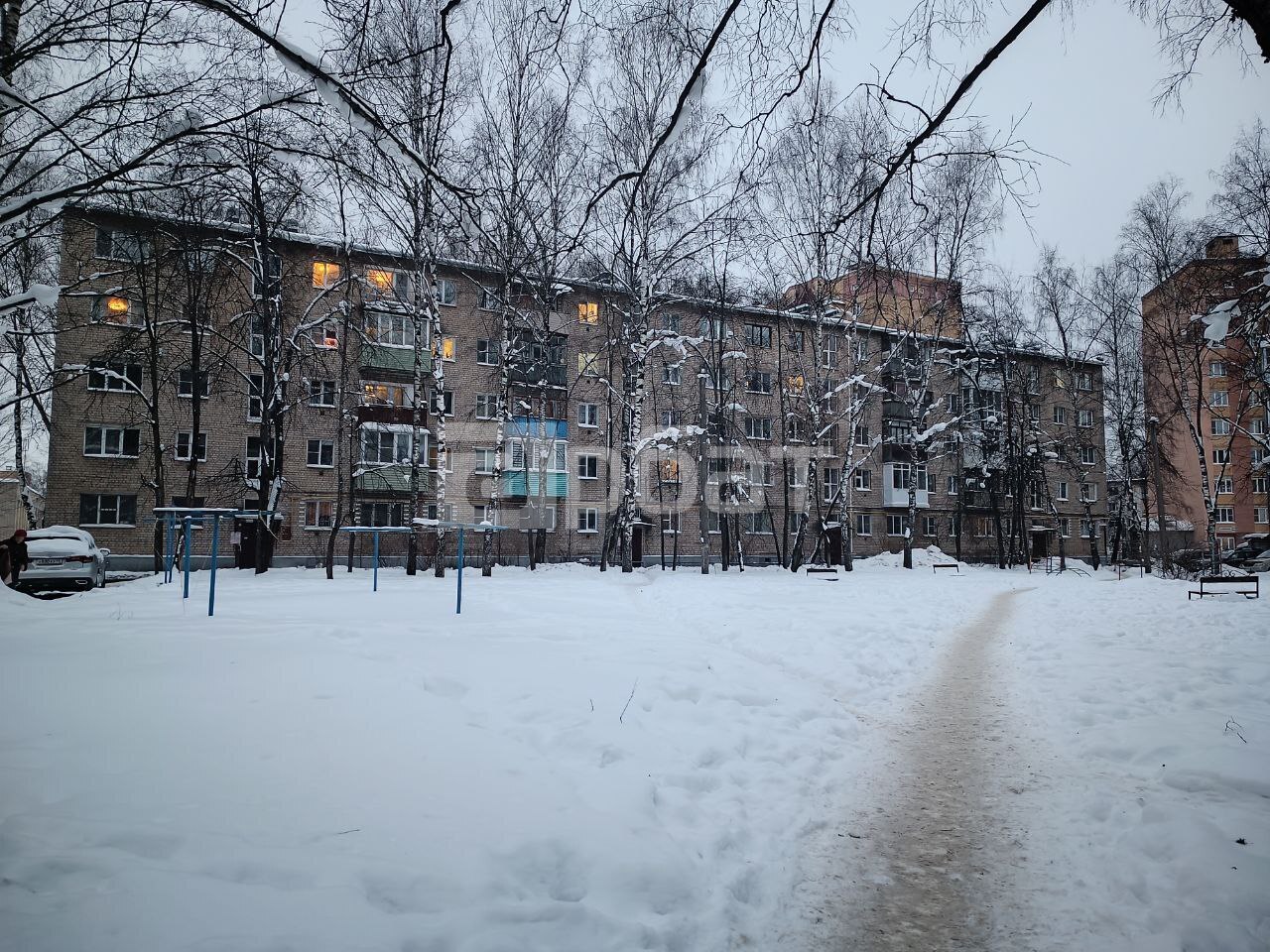 2к квартира 44кв м 1/5эт