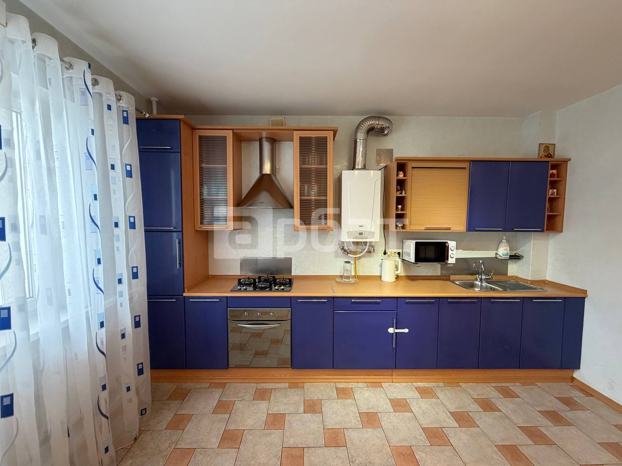 3-к. квартира, 103,4 м², 2/4 эт.