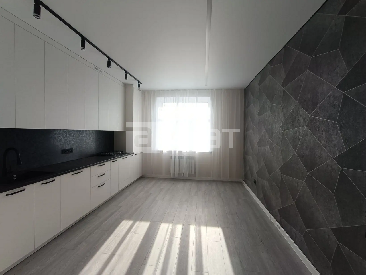 2-к. квартира, 68,3 м², 3/3 эт.