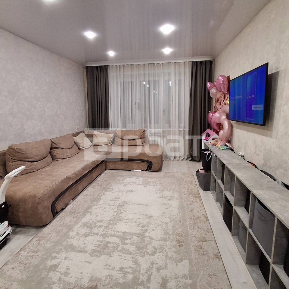 2-к. квартира, 52 м², 9/9 эт.