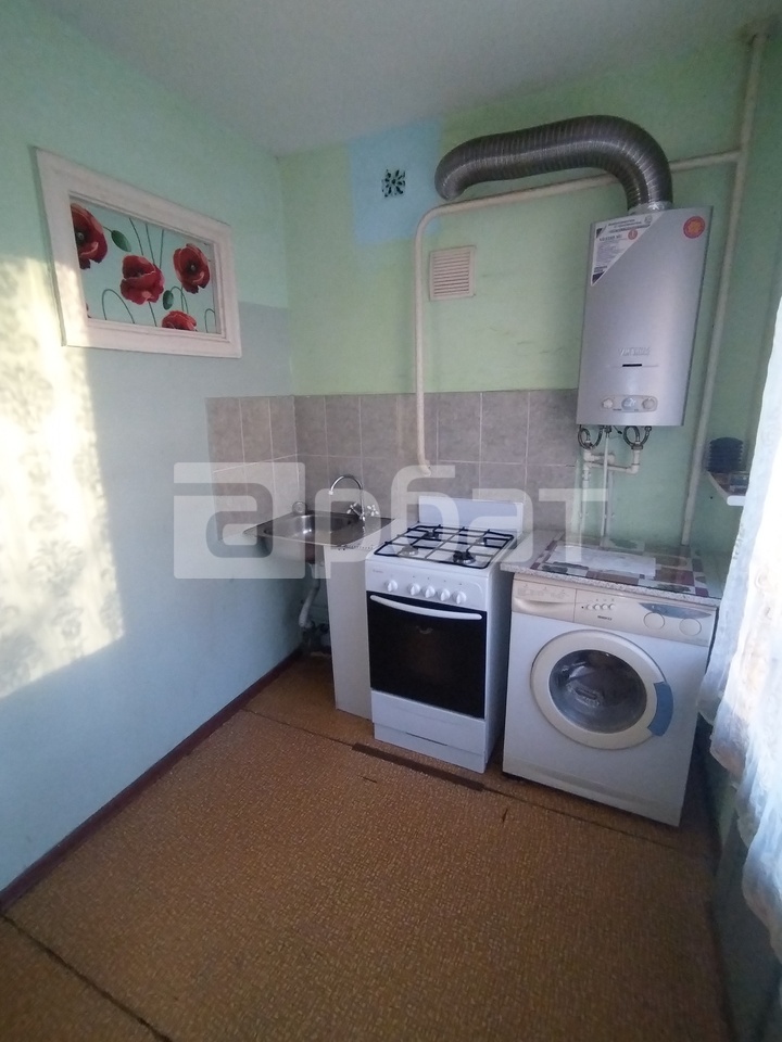 Комната в комуналке