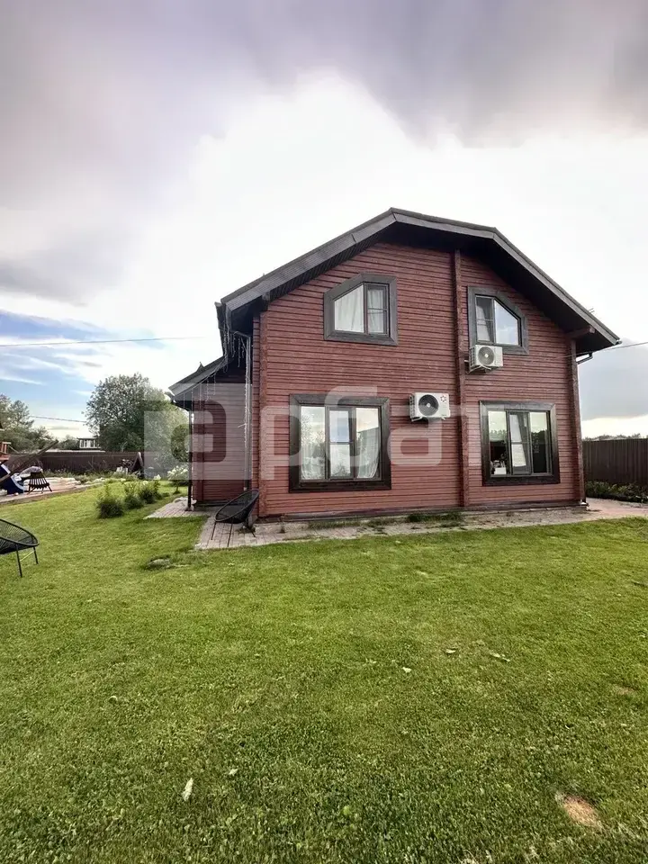 Дом 140 м² на участке 9 сот.