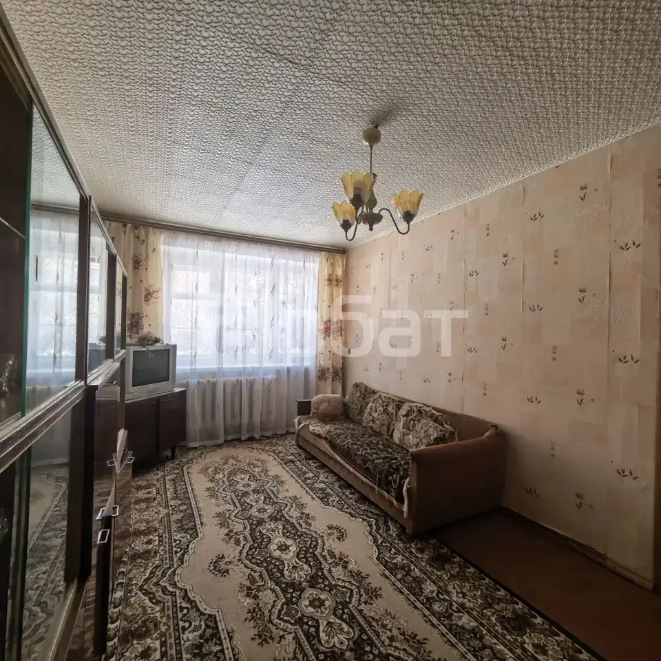 2-к. квартира, 40,7 м², 1/5 эт.