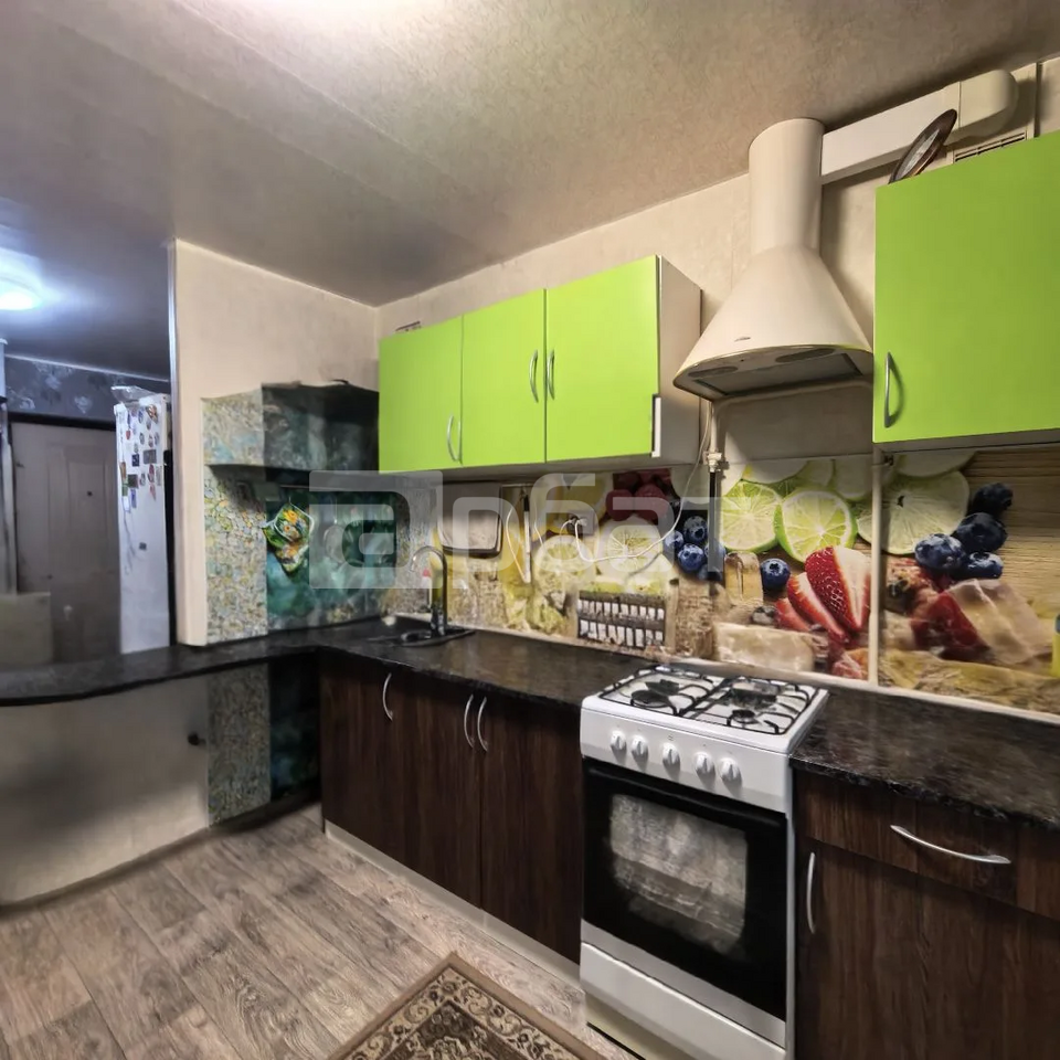 2-к. квартира, 50 м², 9/9 эт. 2-к