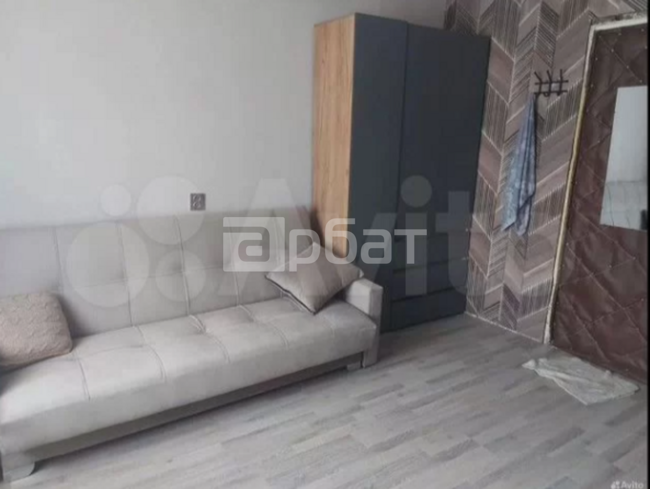 комната с кухней внутри в 8к 