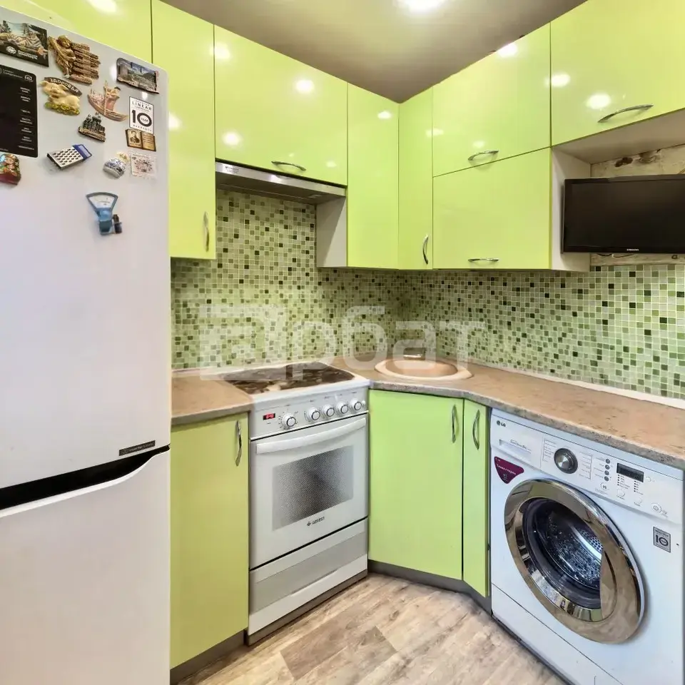 2-к. квартира, 44 м², 1/5 эт.