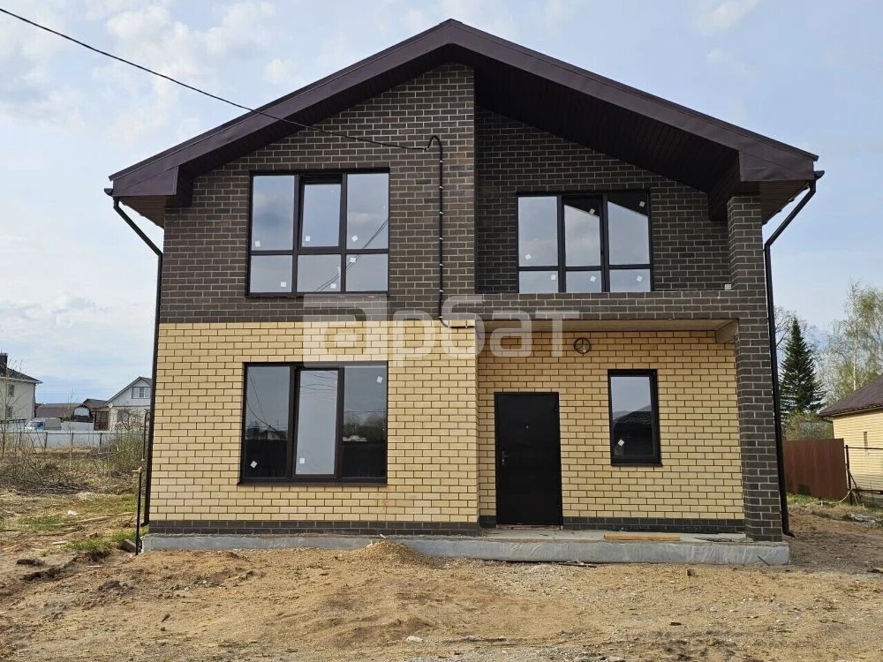 Дом 160 м² на участке 8 сот.