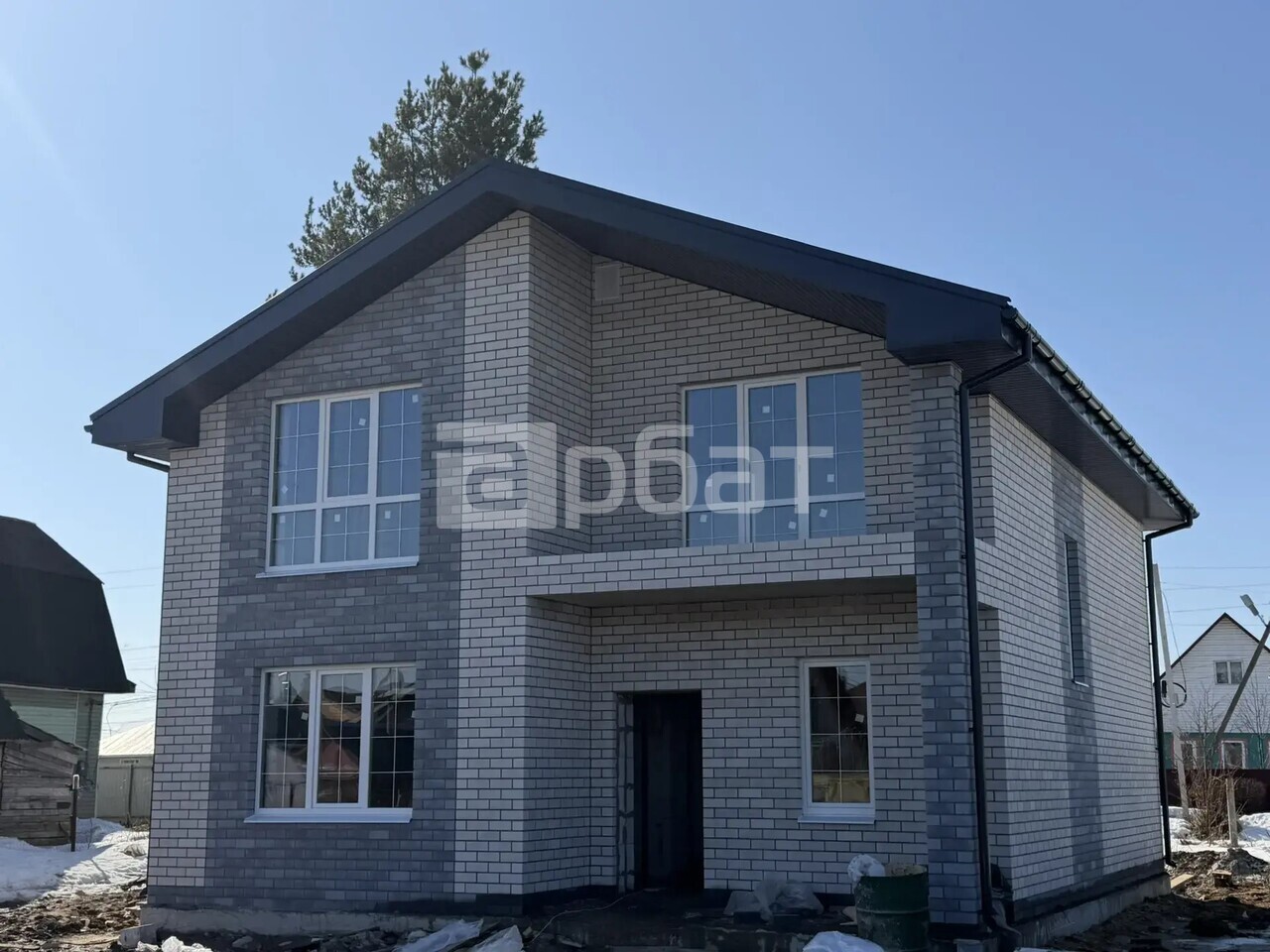 Дом 140 м² на участке 8 сот.