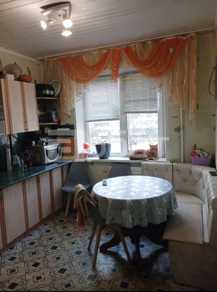 2-к. квартира, 52 м², 3/9 эт. 2-к