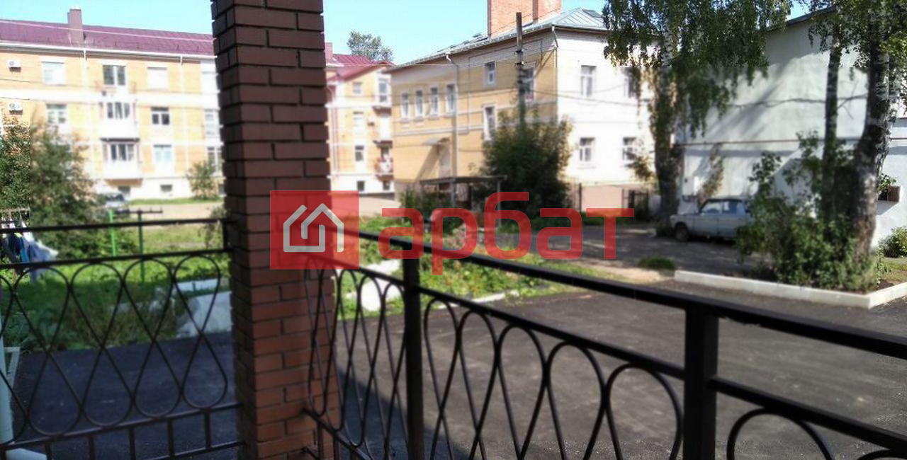 3-к. квартира, 83 м², 1/3 эт.