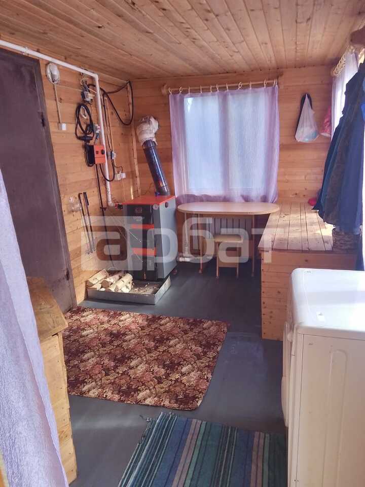 Дом с землей