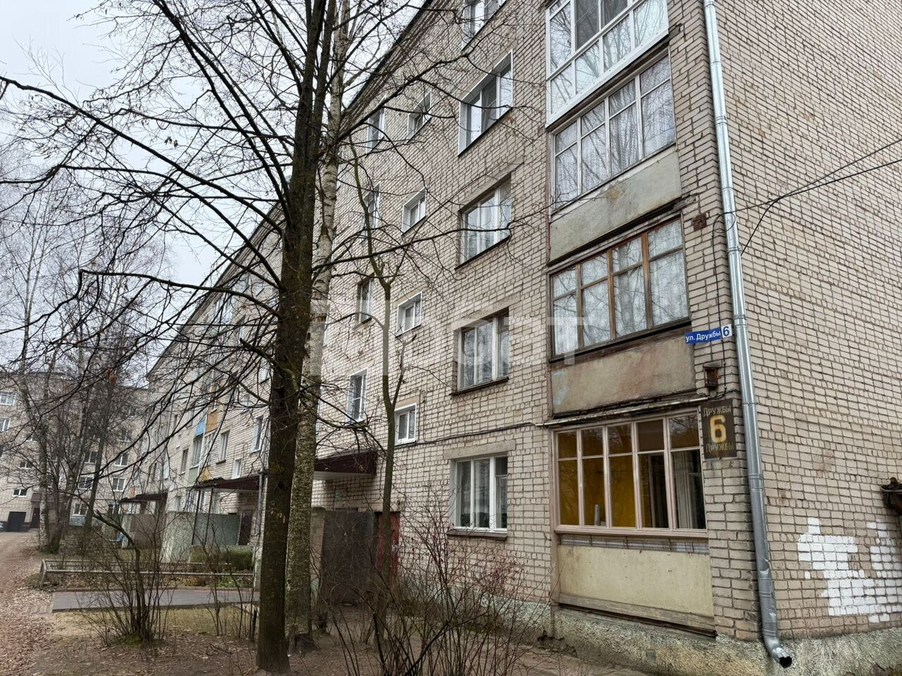 2к кв 4/5 эт 33.02м2