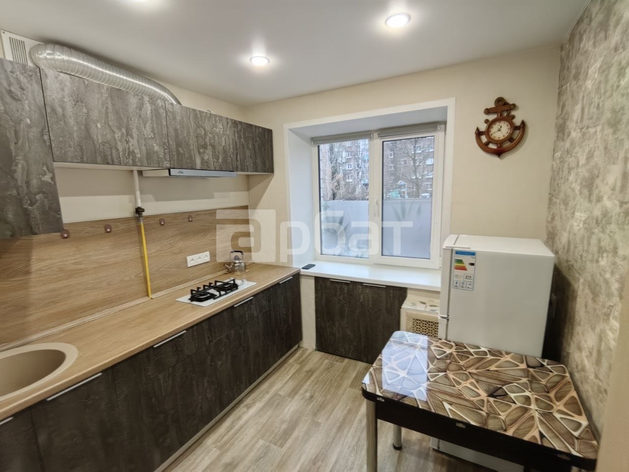 2-к. квартира, 44 м², 1/5 эт.