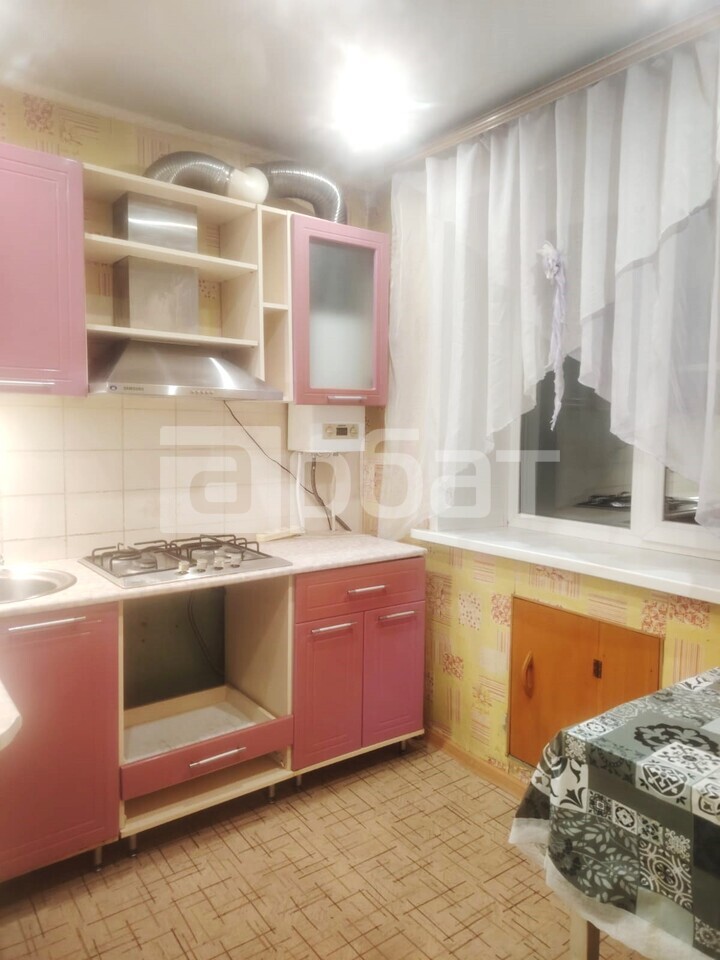 двухкомнатная на 4