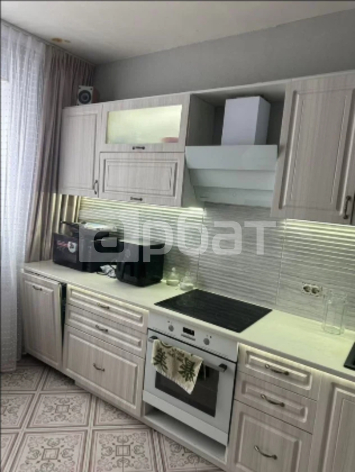 3-к. квартира, 98,2 м², 11/17 эт.