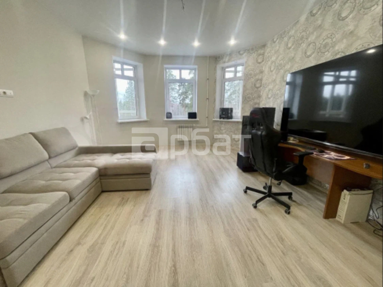 3-к. квартира, 97,5 м², 3/5 эт.