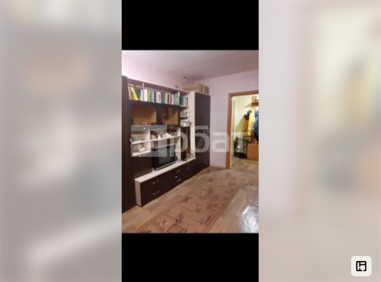 3-к. квартира, 58 м², 1/3 эт. 3-к