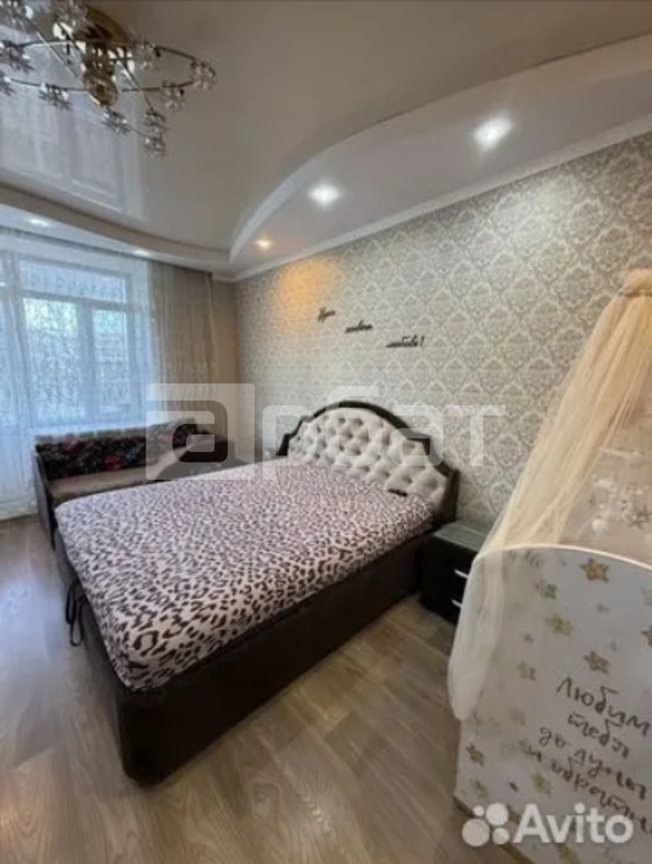 3-к. квартира, 80 м², 4/4 эт.