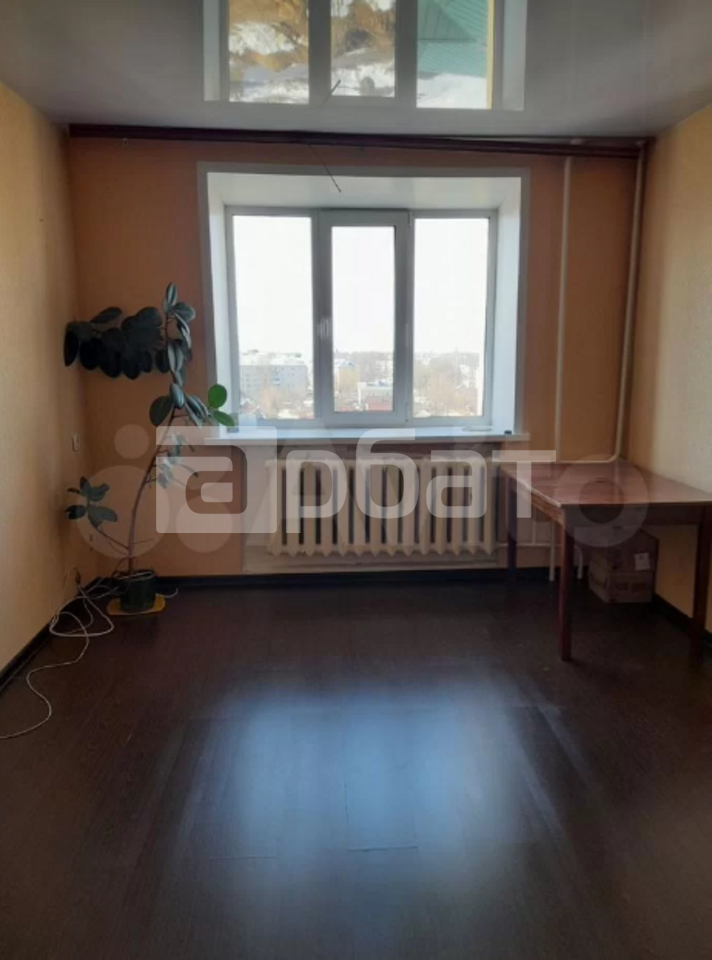 Комната 31 м² в 4-к., 8/9 эт.
