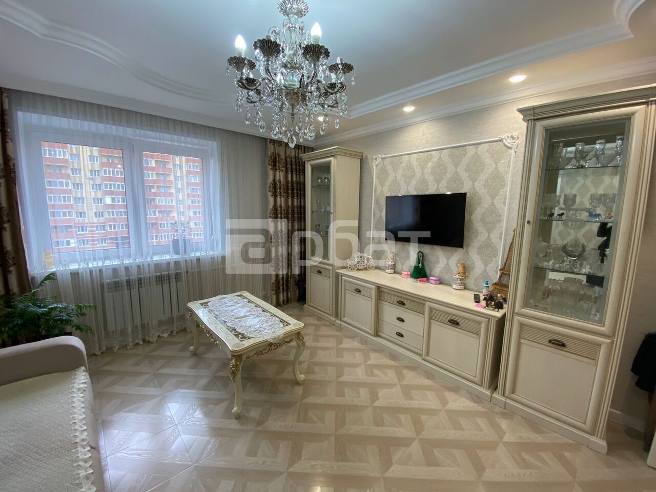 3-к. квартира, 77 м², 4/8 эт.