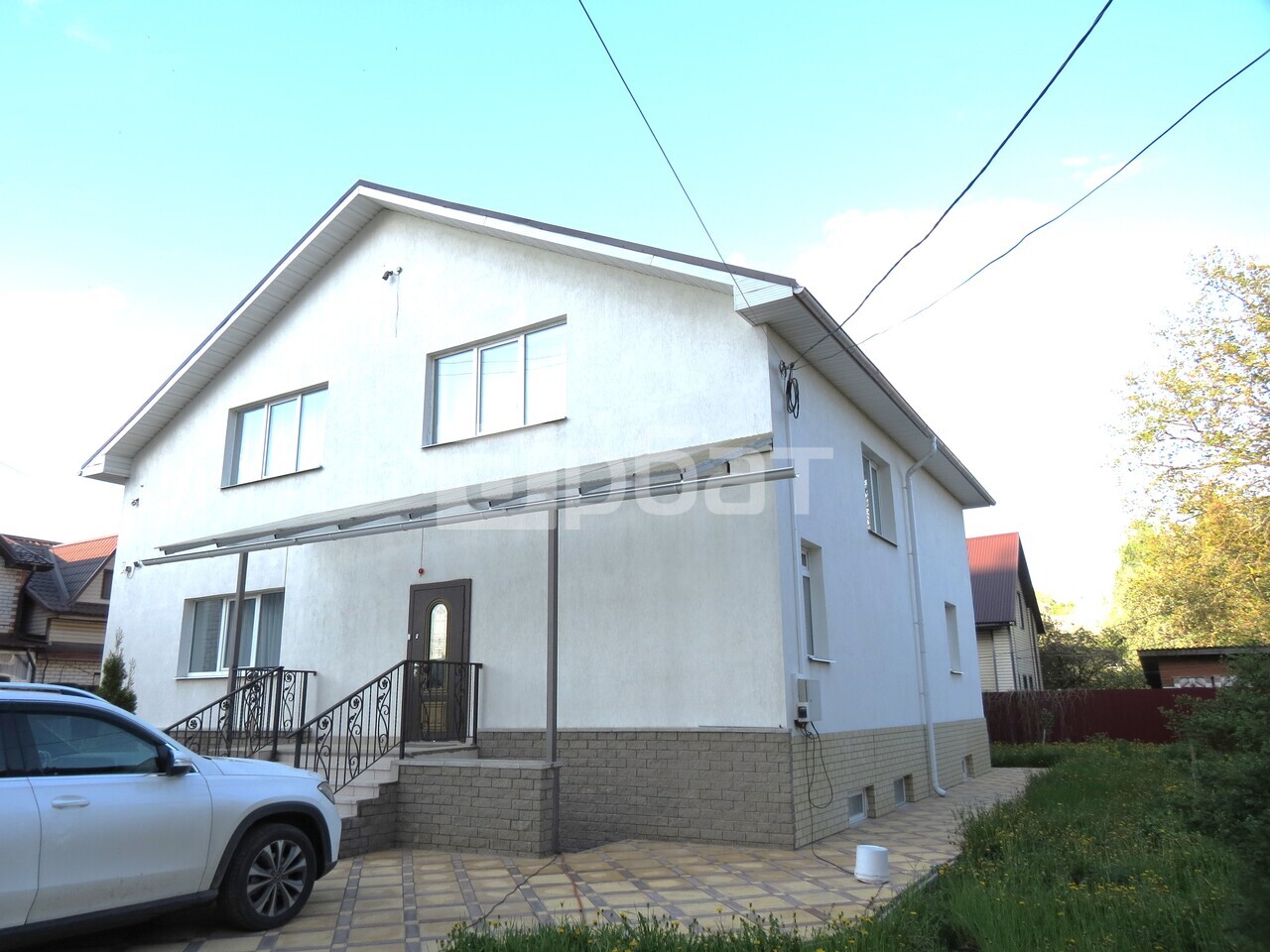 дом 374 кв.м. 