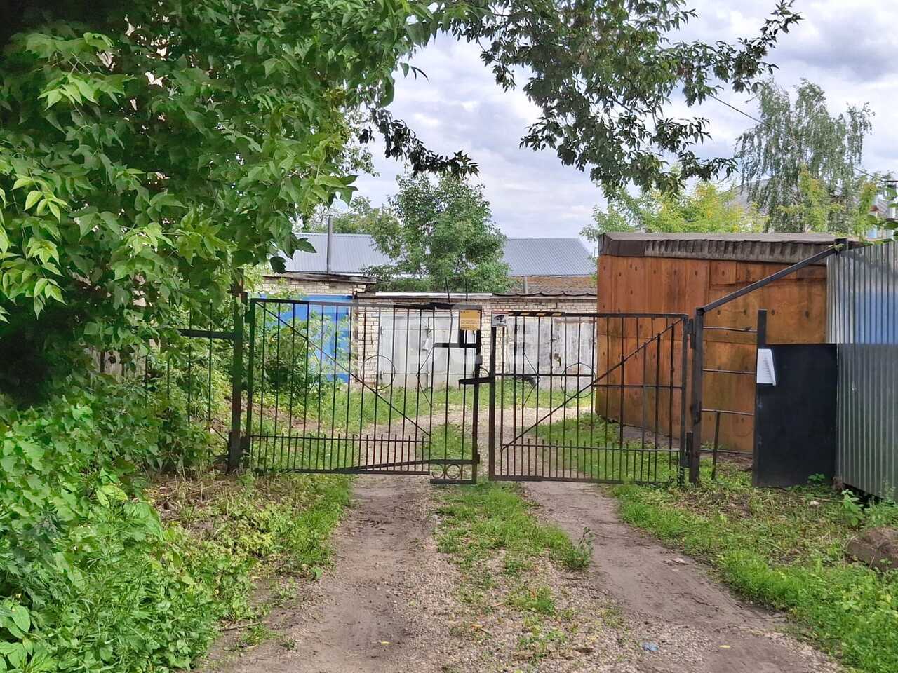 гараж в центре города