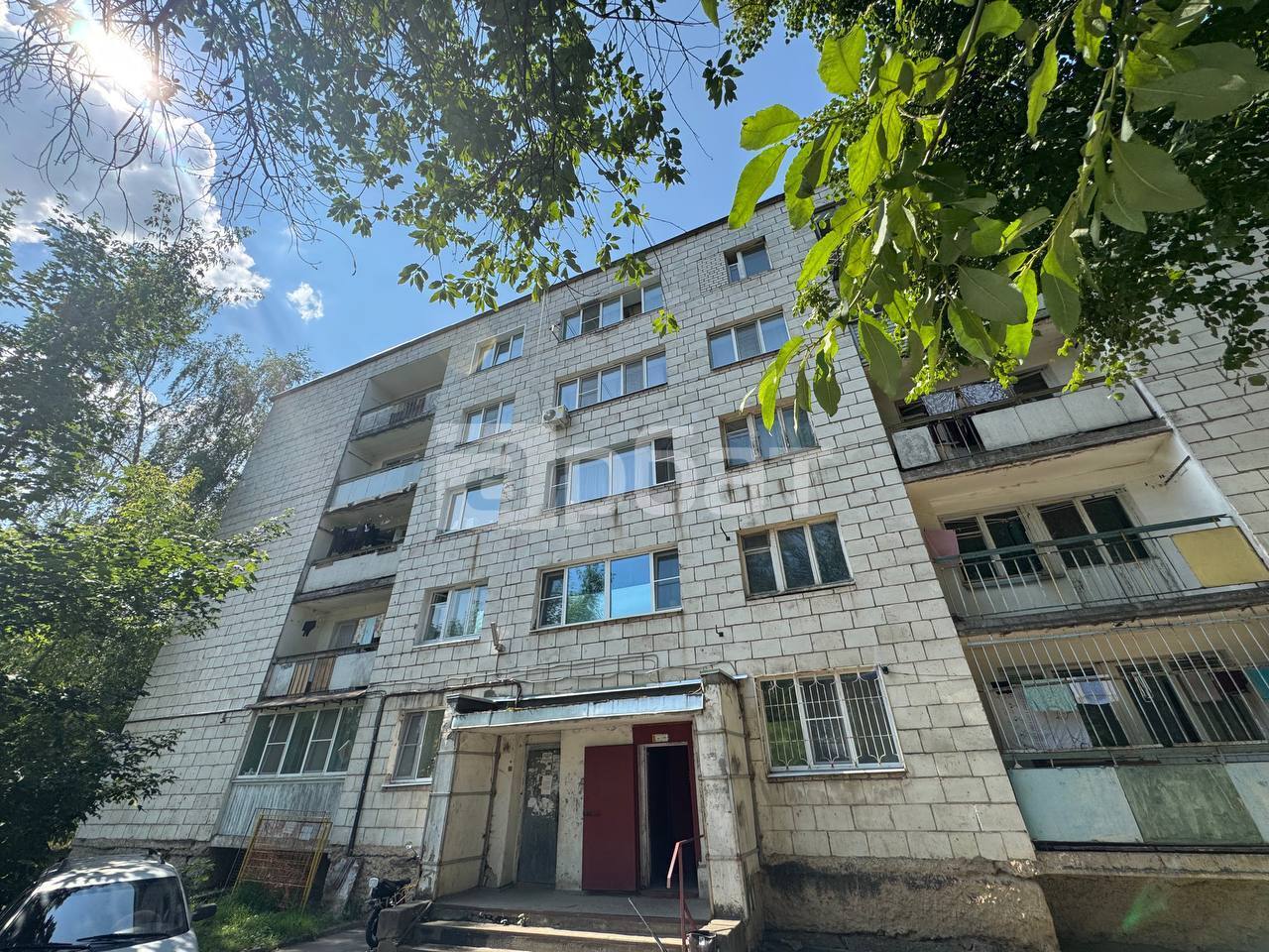 Комната в общежитии 12 кв.м.