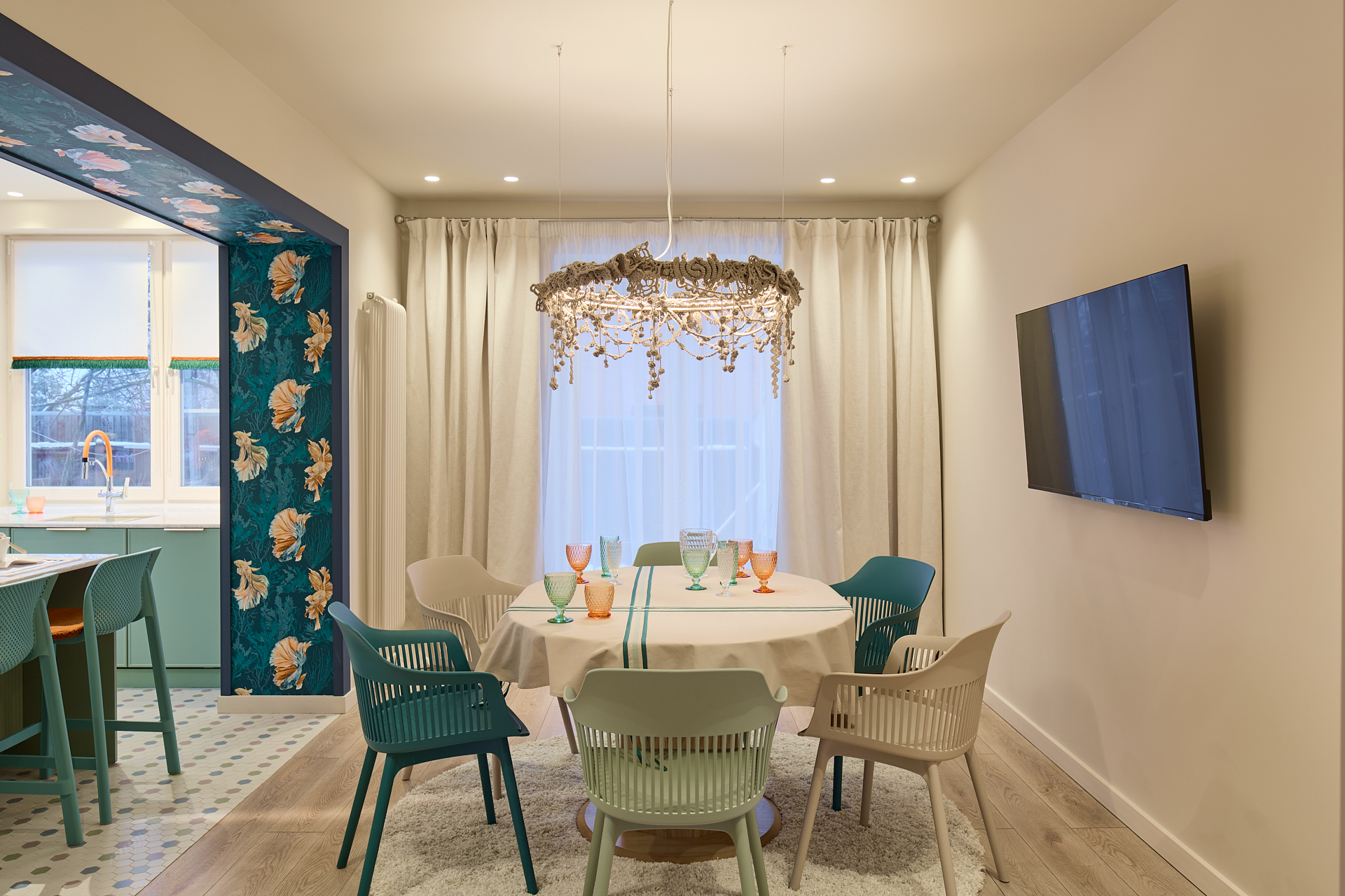 Проект кухни-столовой в загородном доме с освещением ARTE Lamp в программе Дачный ответ