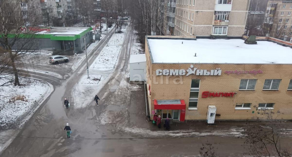 Комната, 17 м2, 5/10 эт. Пермь - изображение 1