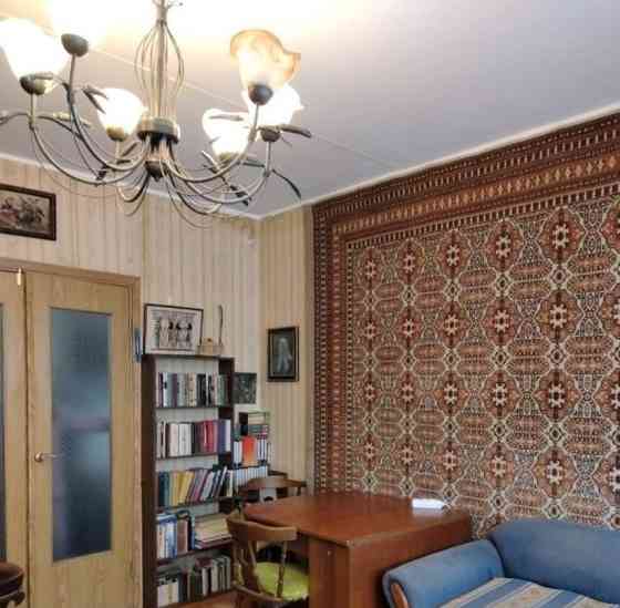 Комната, 52 м2, 8/12 эт. Москва