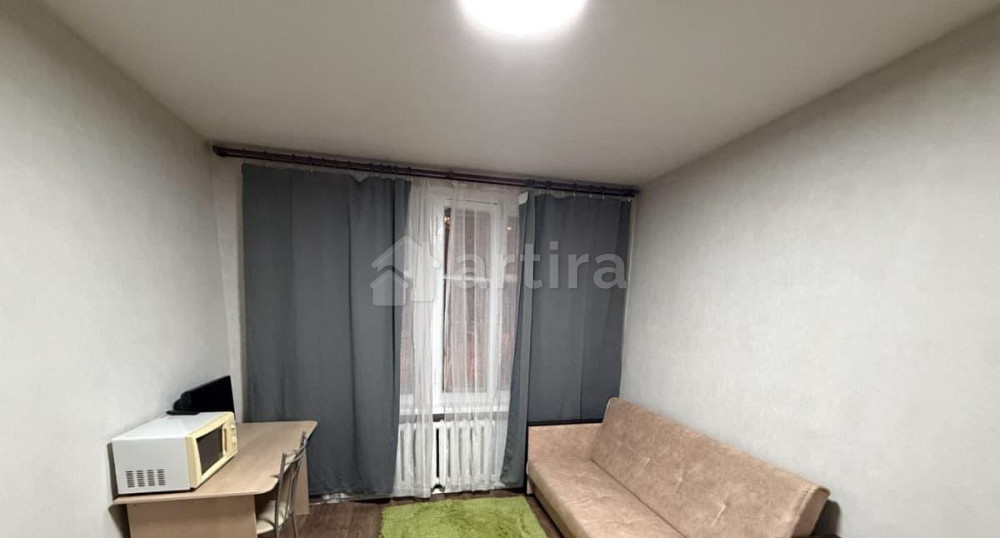 Комната, 15 м2, 1/5 эт. Москва - изображение 1