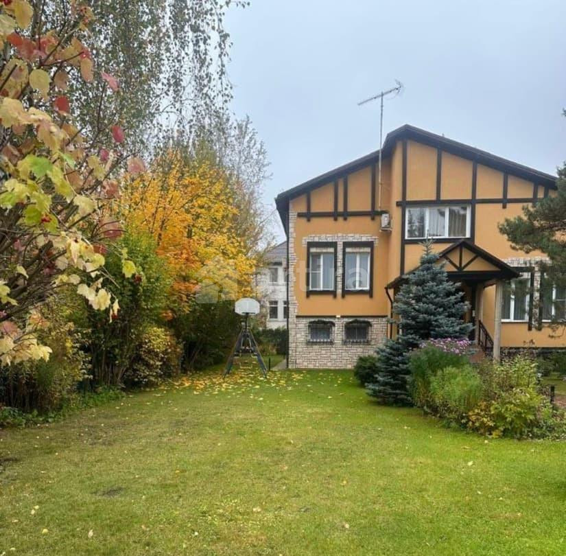 Коттедж, 300 м2, 14 соток, 3 эт. Наро-Фоминск - изображение 1