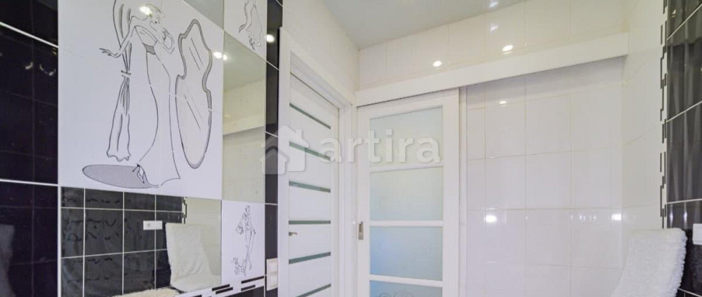 Коттедж, 285 м2, 10 соток, 3 эт. Екатеринбург - изображение 2