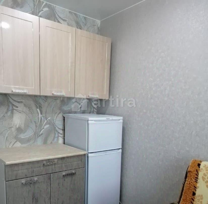 Комната, 18 м2, 8/10 эт. Сосновый Бор - изображение 2