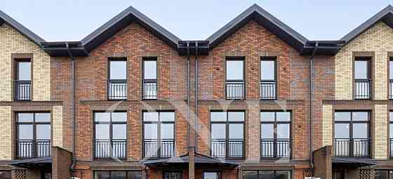 Таунхаус, 120 м2, 1.7 сотки, 3 эт. Истра