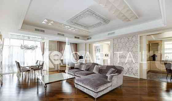 4-комн. квартира, 182 м2, 5/8 эт. Москва