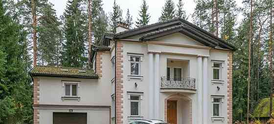 Дом, 390 м2, 30 соток, 3 эт. Рощино