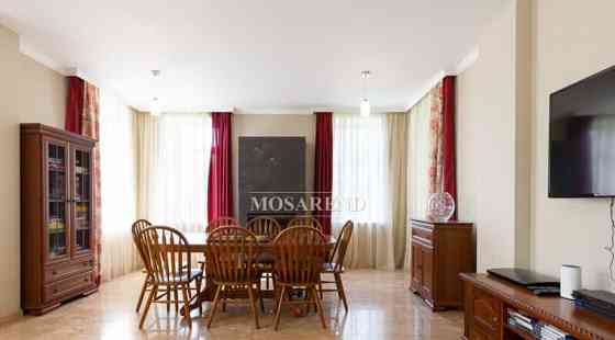 Дом, 550 м2 Москва