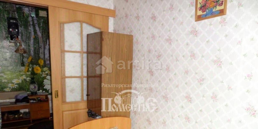 Комната, 12 м2, 3/5 эт. Иркутск - изображение 1