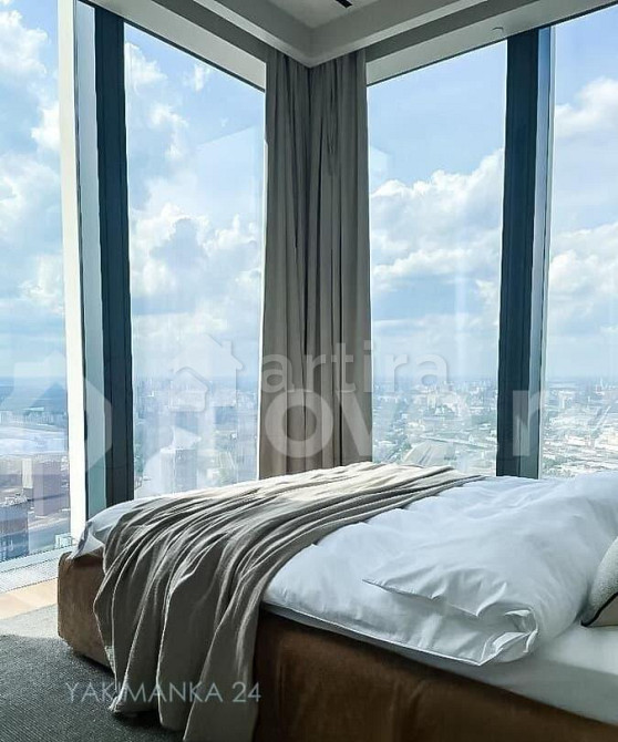 3-комн. апарт-ы, 95 м2, 61/68 эт. Москва - изображение 1