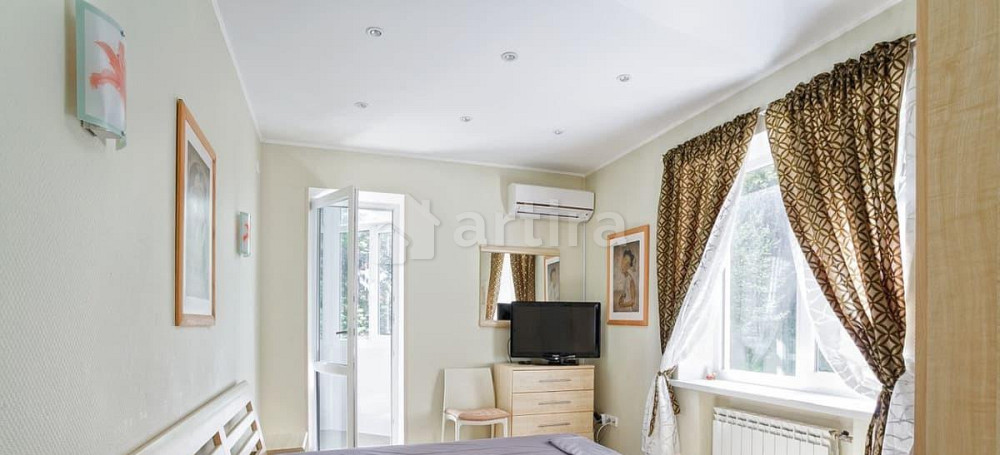 Дом, 280 м2, 24 сотки, 3 эт. Алупка - изображение 1