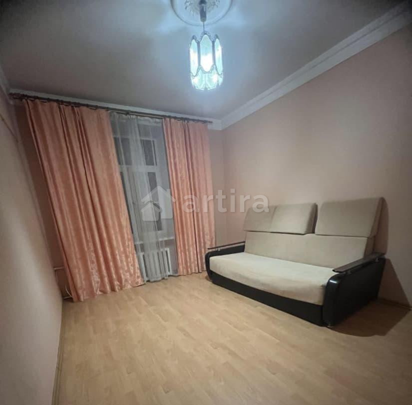 Комната, 16 м2, 1/5 эт. Москва - изображение 1